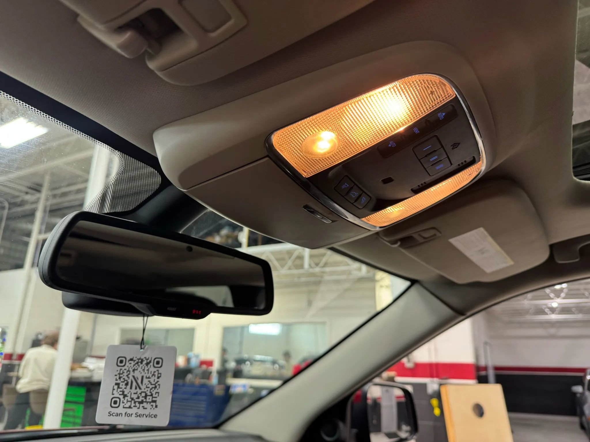 Used 2014 Dodge Durango Limited w/ Premium Group image 28