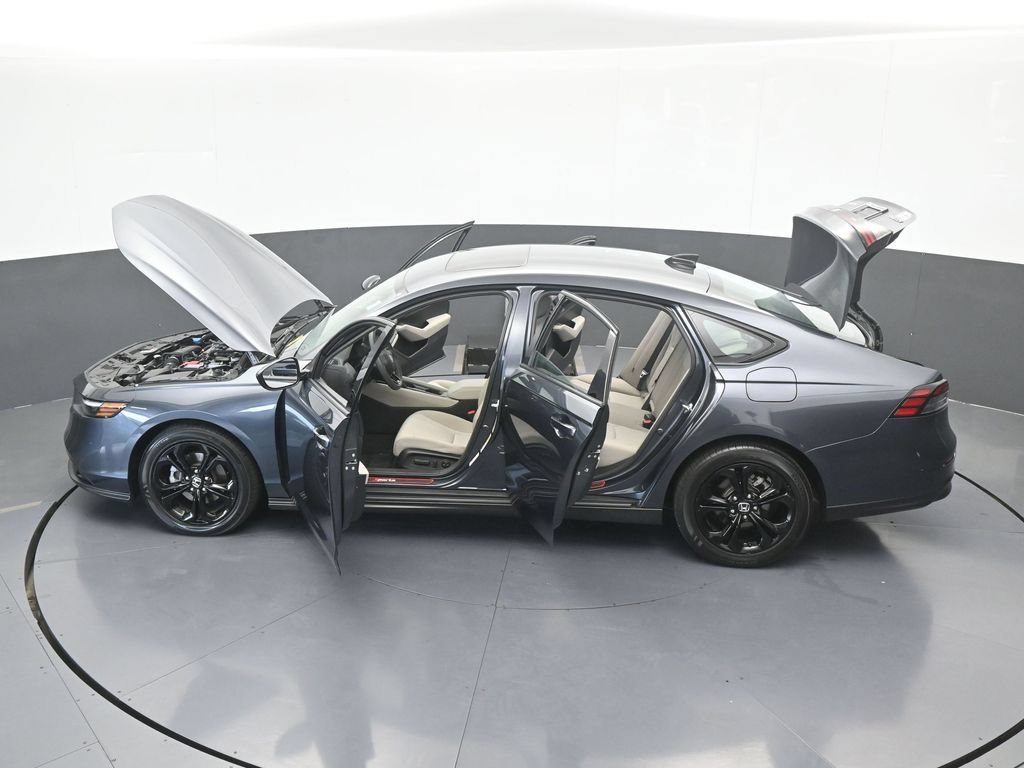 Used 2025 Honda Accord SE image 64