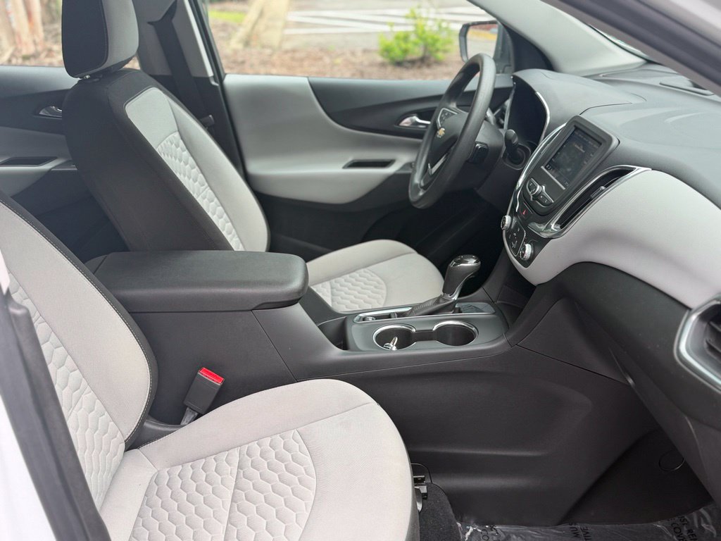 Used 2020 Chevrolet Equinox LS FWD image 15