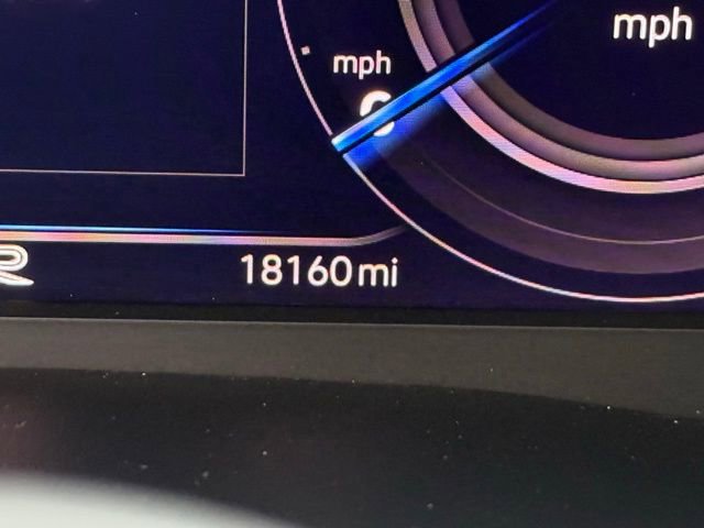 Used 2023 Volkswagen Atlas SEL R-Line image 10