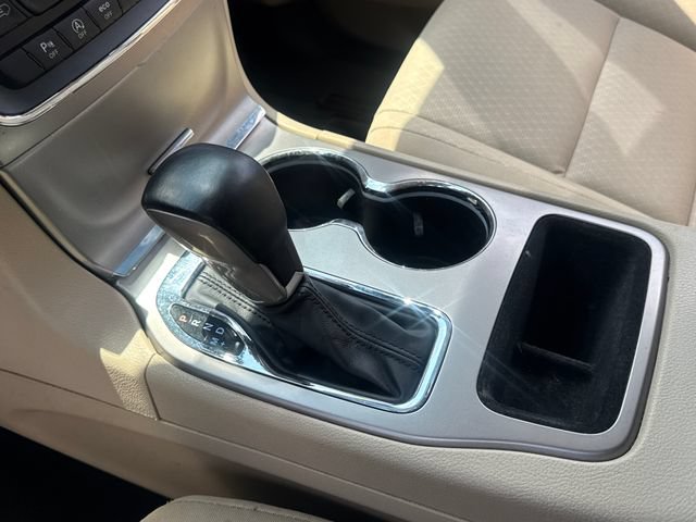 Used 2021 Jeep Grand Cherokee Laredo RWD image 20