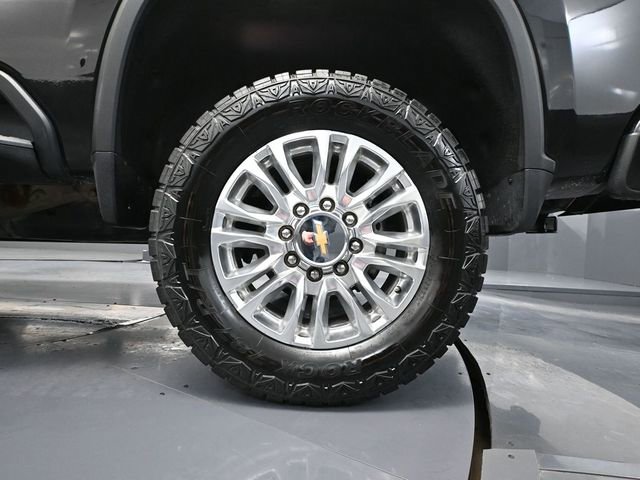 Used 2022 Chevrolet Silverado 2500 High Country w/ Z71 Off-Road Package image 15
