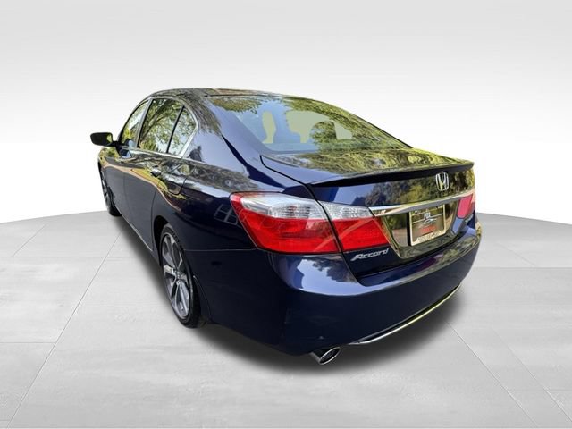 Used 2015 Honda Accord Sport image 3