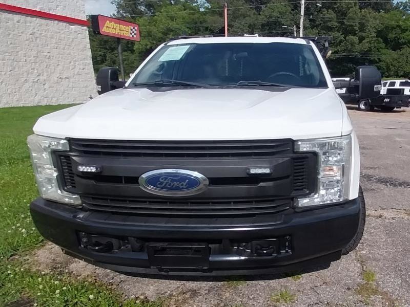 Used 2017 Ford F250 XL w/ Power Equipment Group RWD image 4
