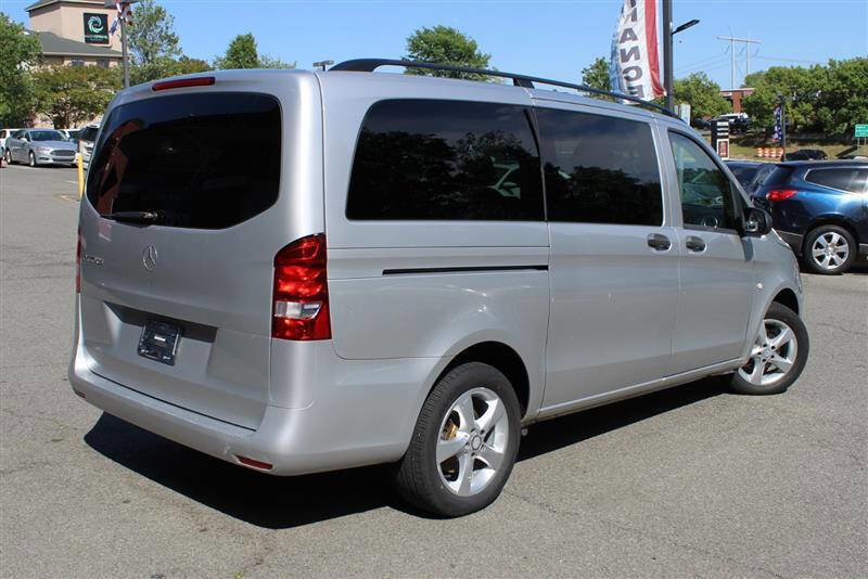 Used 2016 Mercedes-Benz Metris Passenger image 5