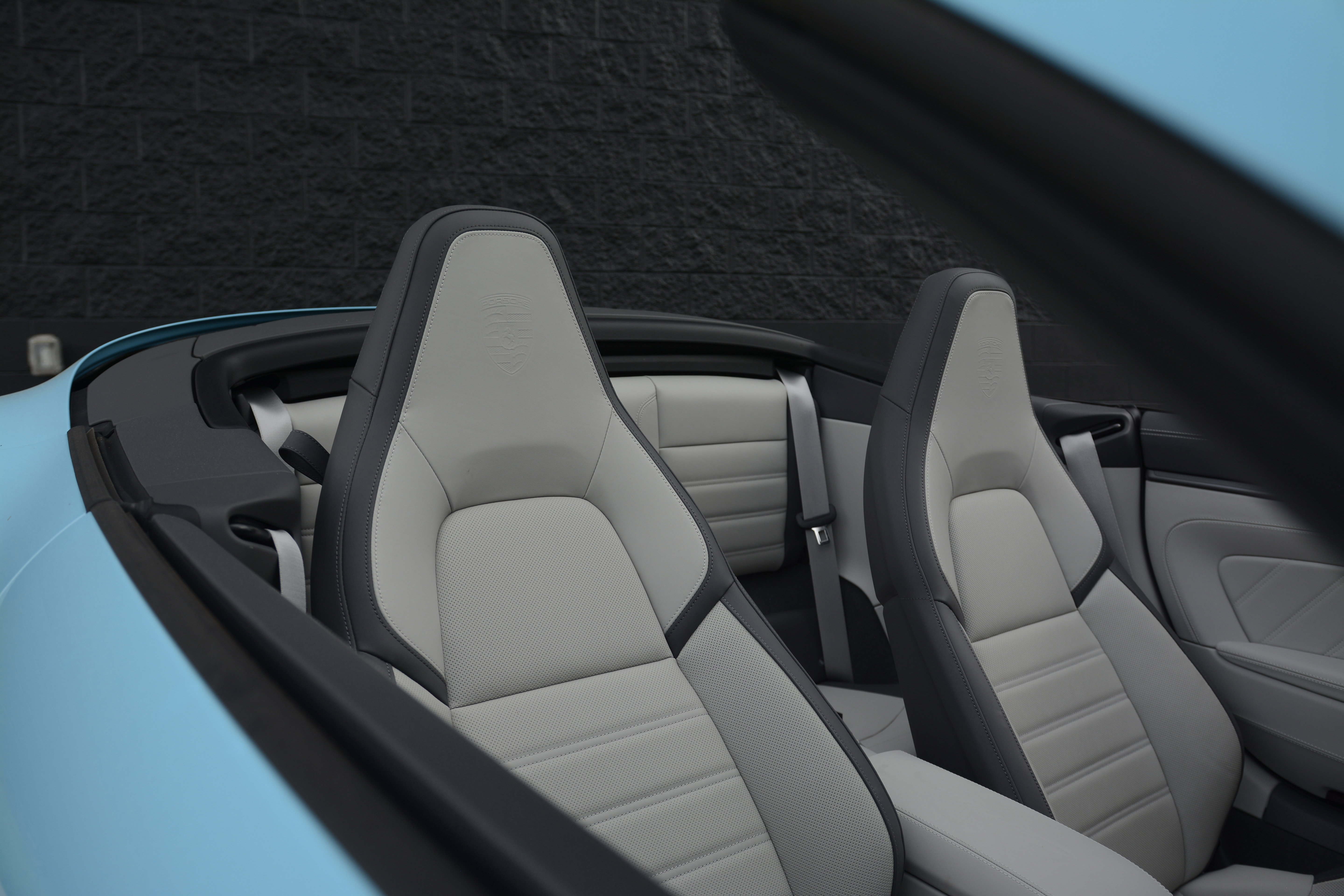Certified 2025 Porsche 911 Carrera RWD image 30