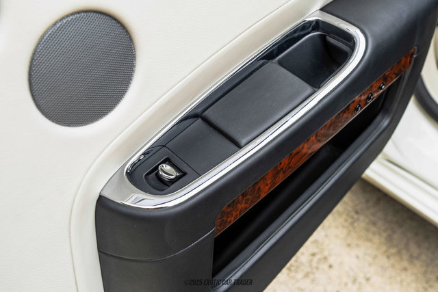 Used 2015 Rolls-Royce Ghost image 90