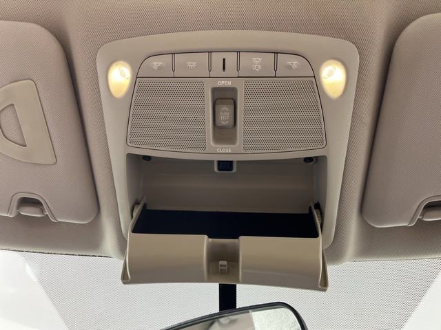 Used 2015 Nissan Rogue SL w/ SL Premium Package image 37