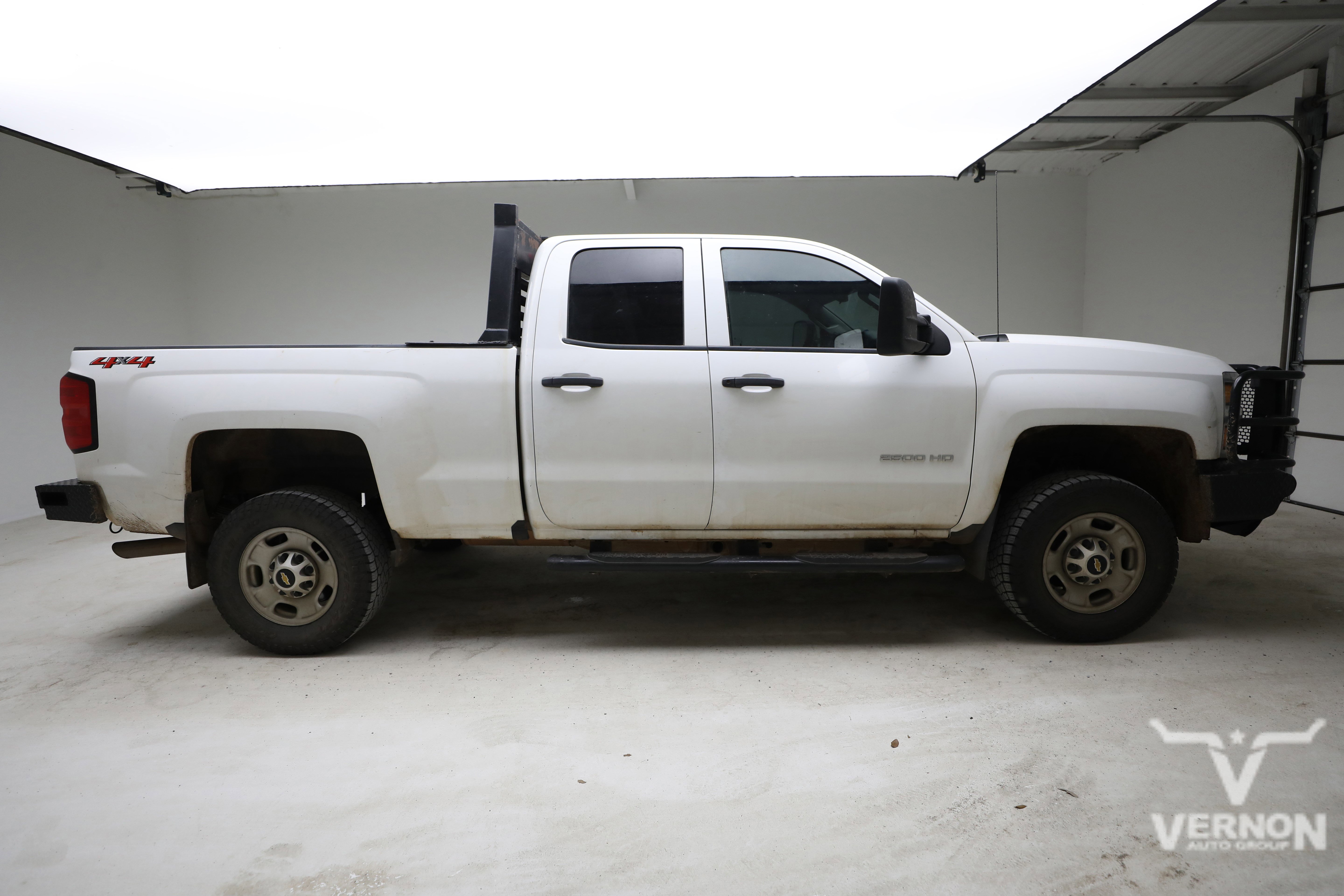 Used 2019 Chevrolet Silverado 2500 W/T w/ Snow Plow Prep Package AWD/4WD image 5