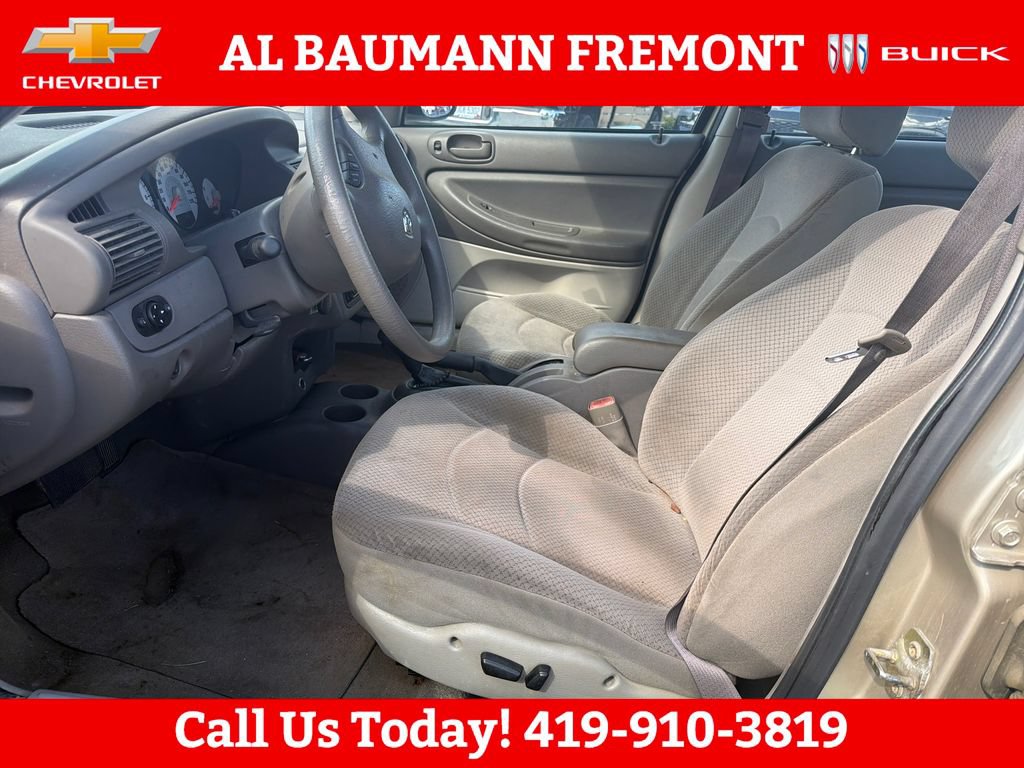 Used 2006 Dodge Stratus SXT w/ Travel Convenience Group FWD image 9