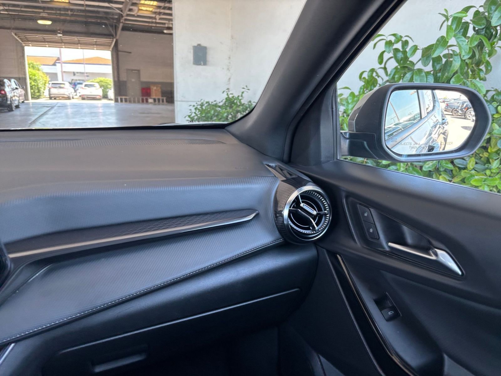 Used 2025 Chevrolet Equinox LT FWD image 36