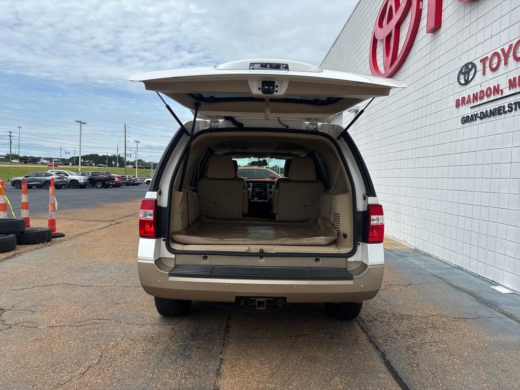 Used 2014 Ford Expedition XLT w/ Equipment Group 202A RWD image 30