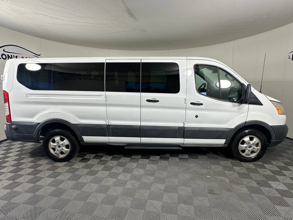 Used 2017 Ford Transit 350 XLT RWD image 8