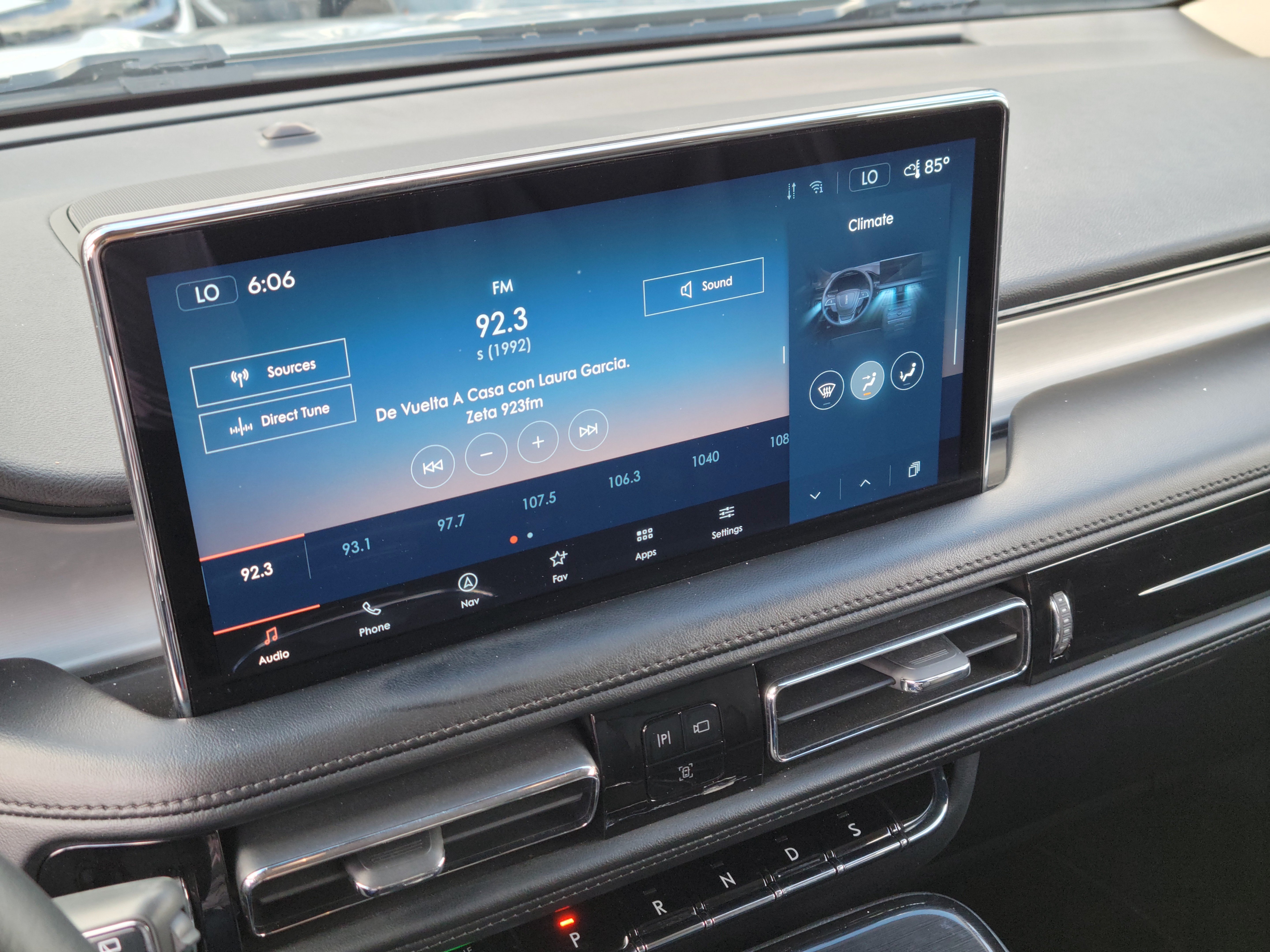 Certified 2023 Lincoln Nautilus AWD w/ Premium Package image 18