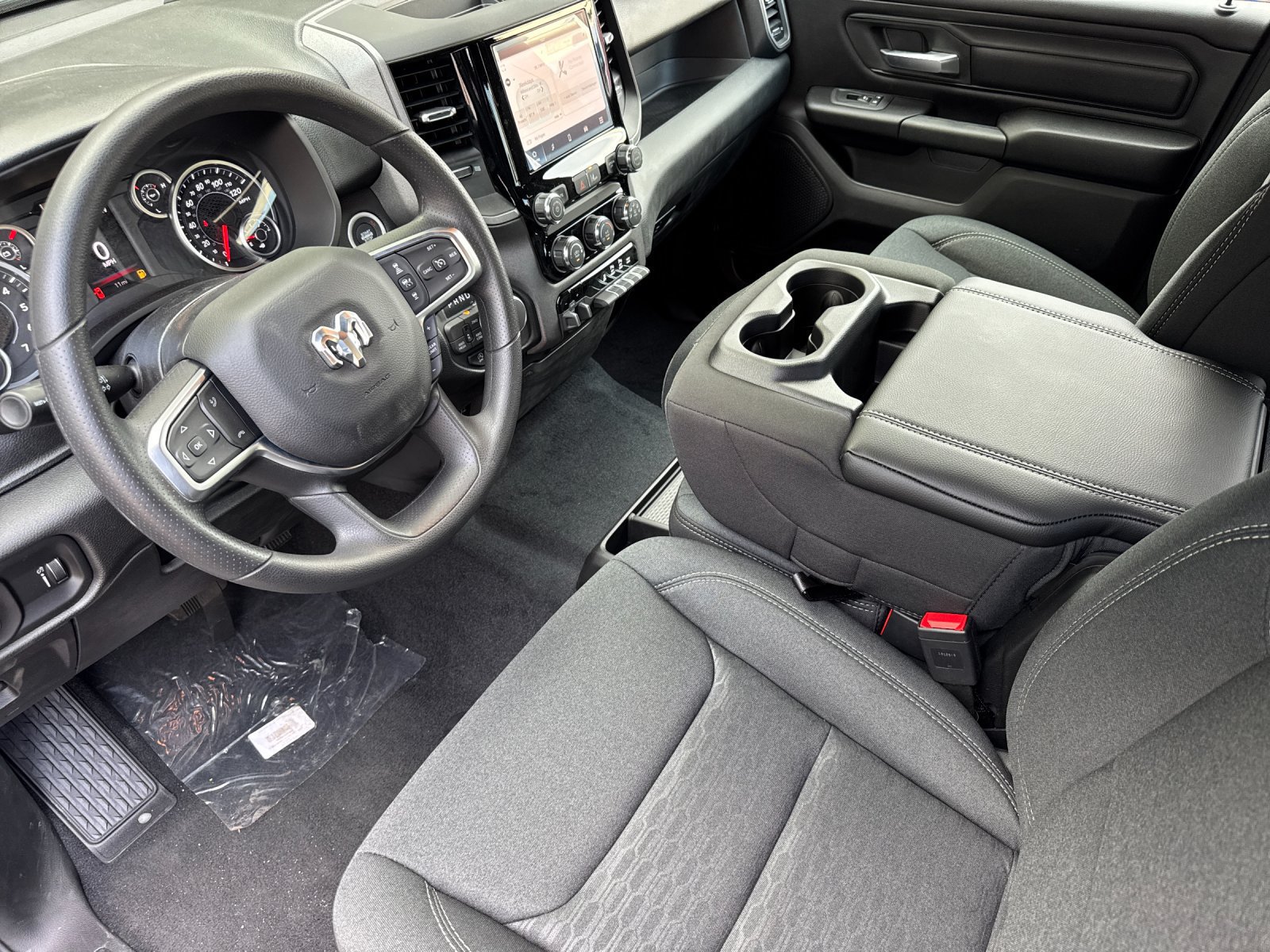 New 2026 RAM 1500 Express AWD/4WD image 10