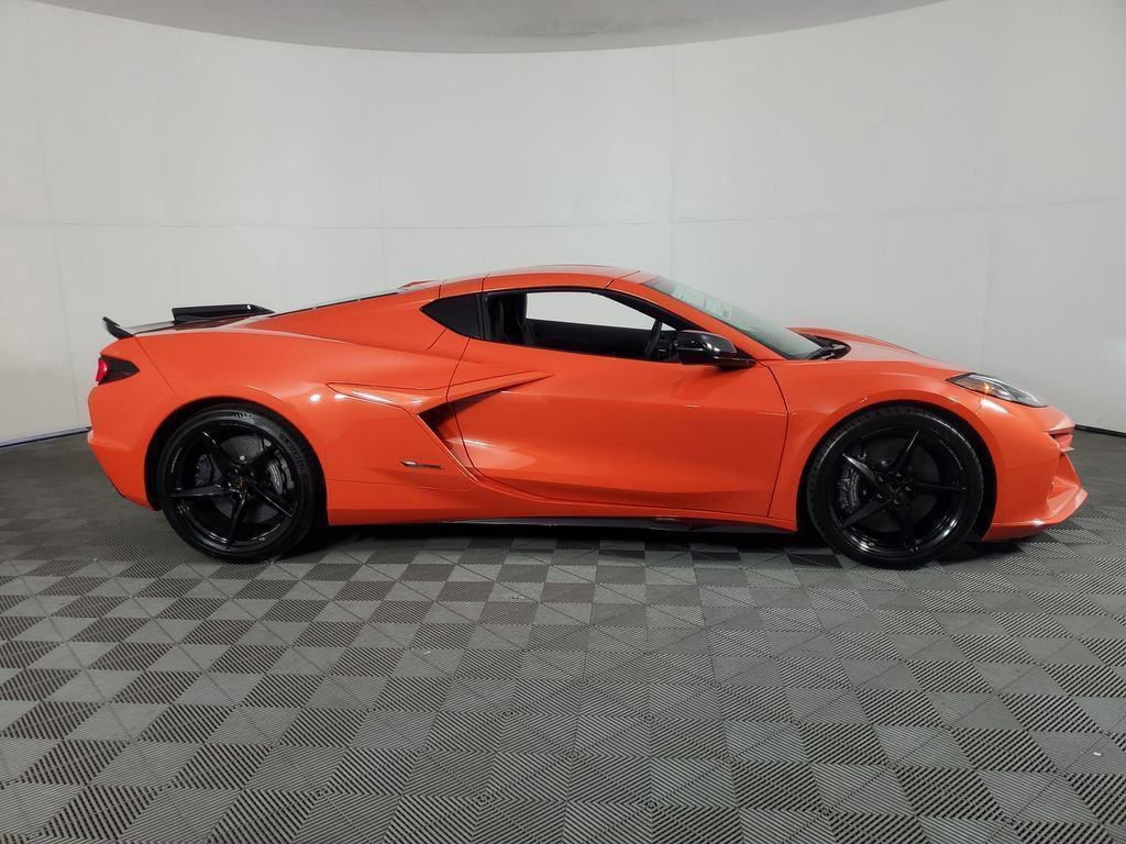 New 2025 Chevrolet Corvette E-Ray image 3