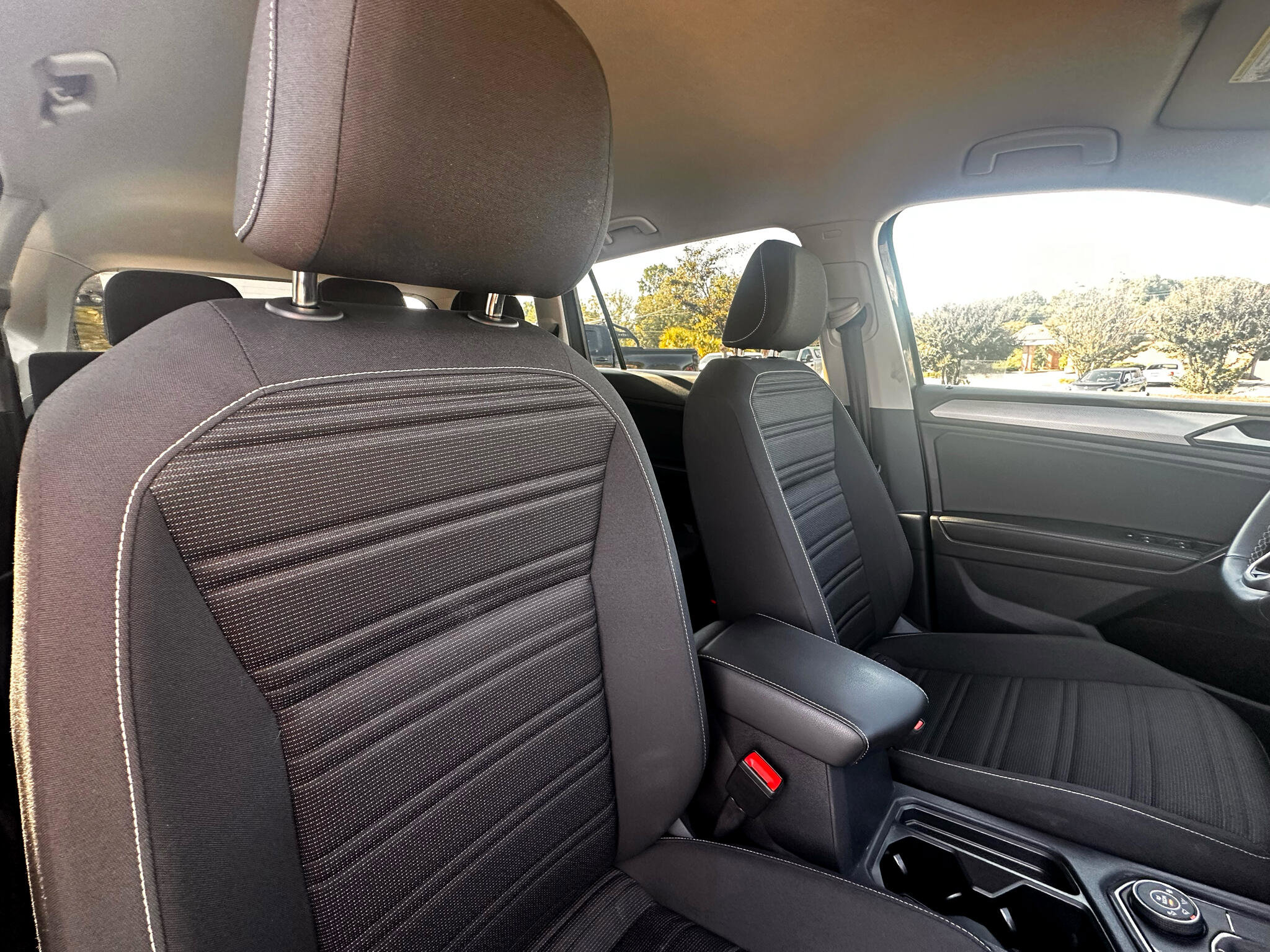 Used 2024 Volkswagen Tiguan S image 62