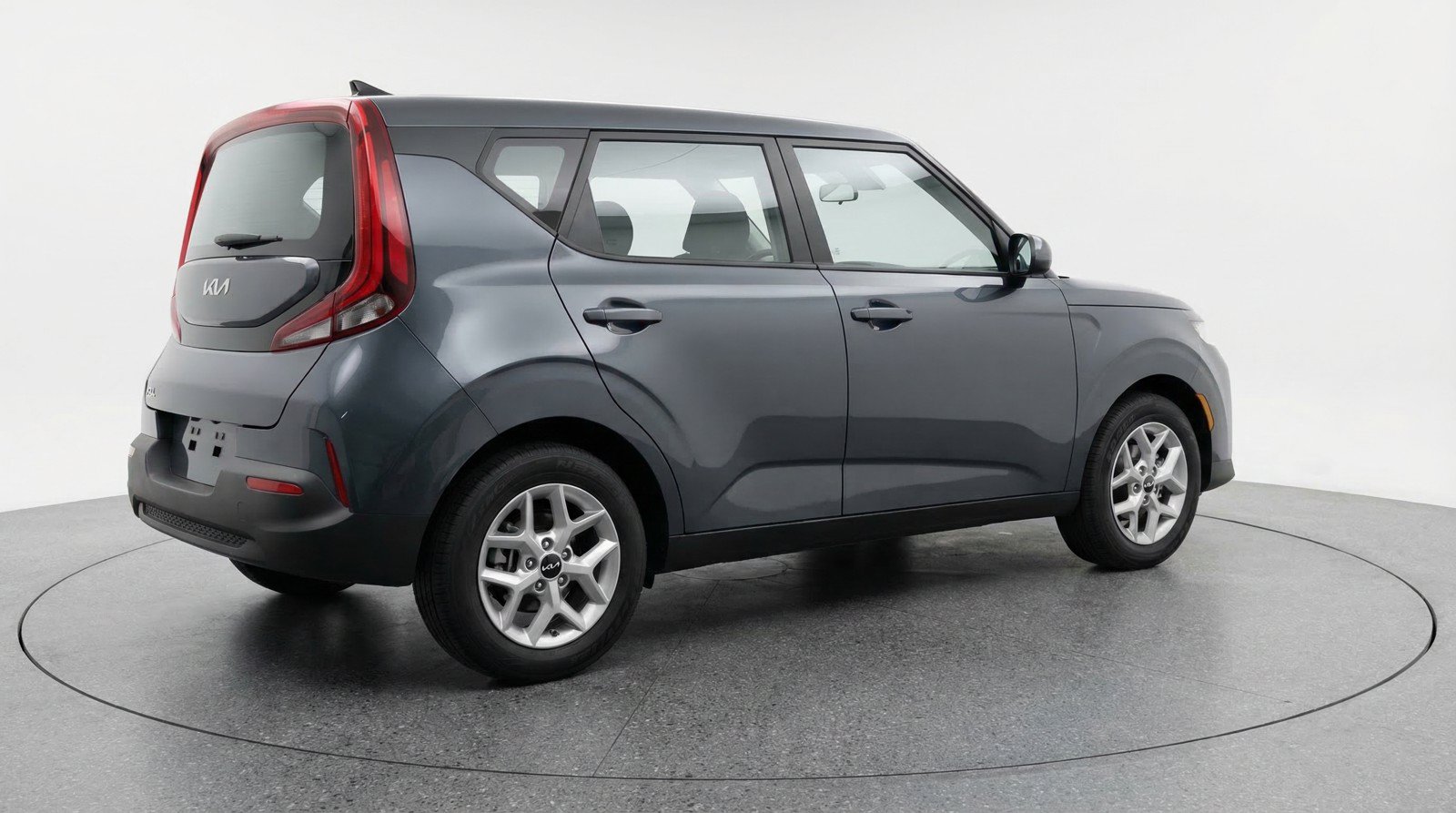 Used 2025 Kia Soul LX w/ LX Technology Package FWD image 9