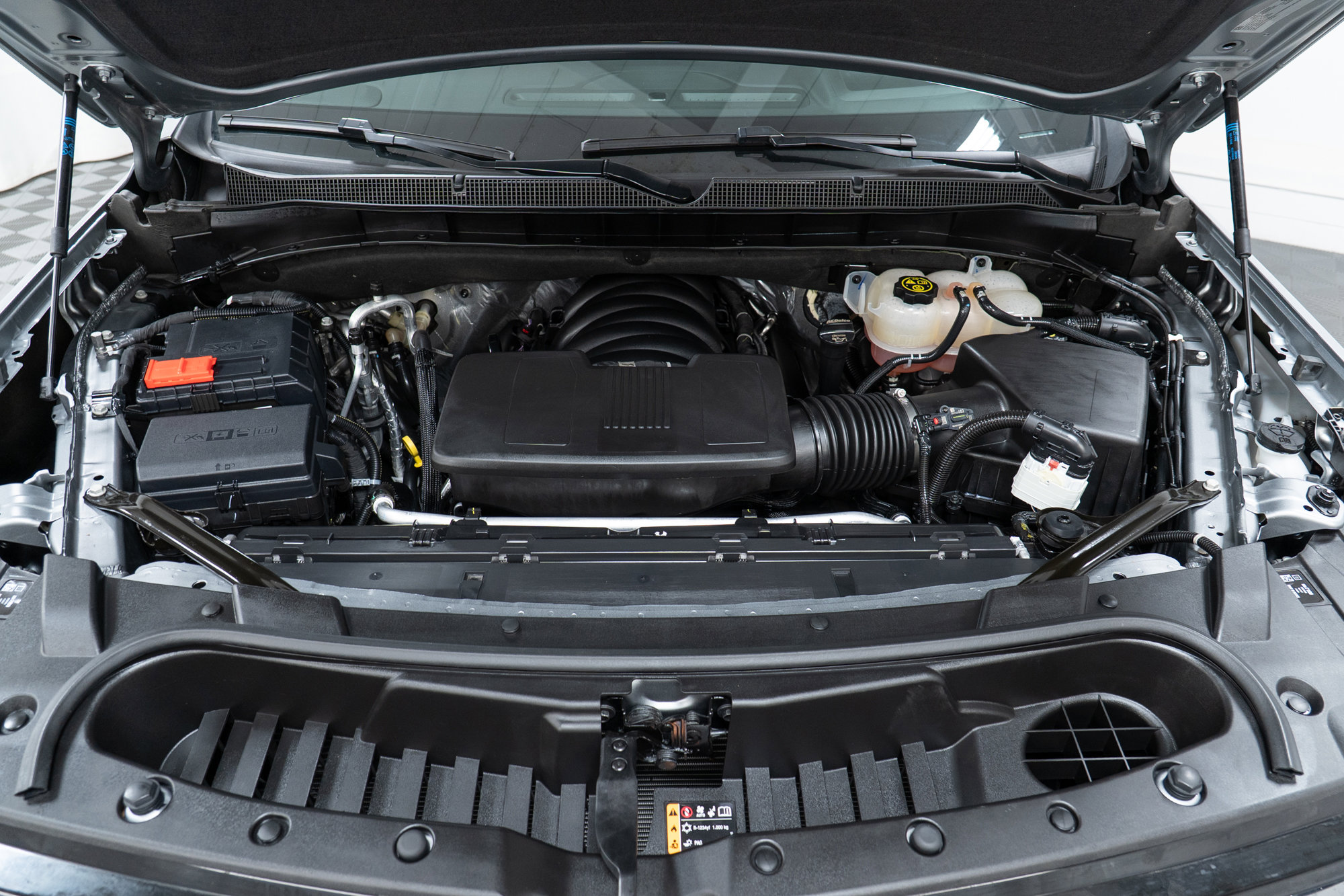 Used 2023 Chevrolet Tahoe Premier w/ Premium Package 2 image 9