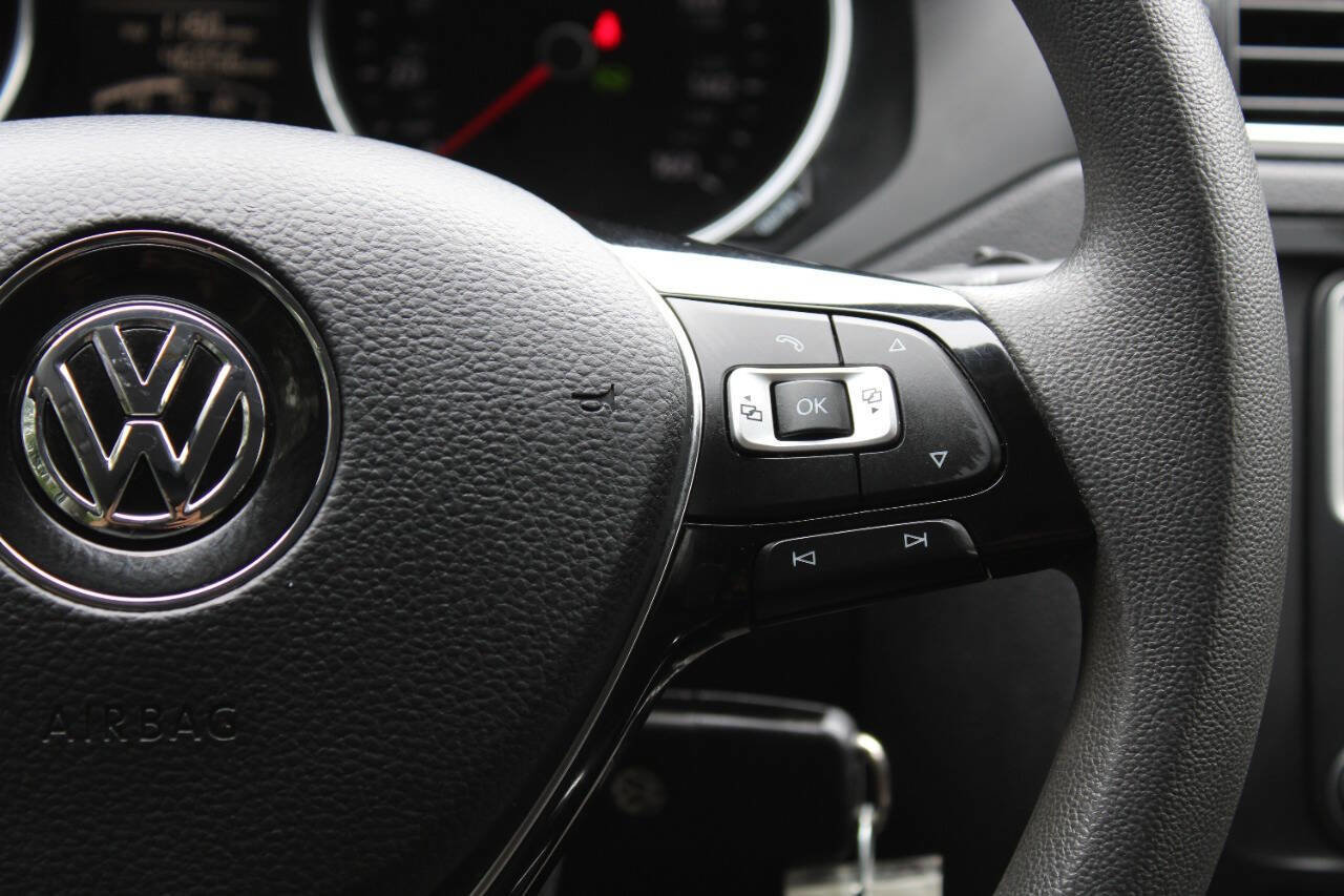 Used 2018 Volkswagen Jetta Wolfsburg Edition image 35