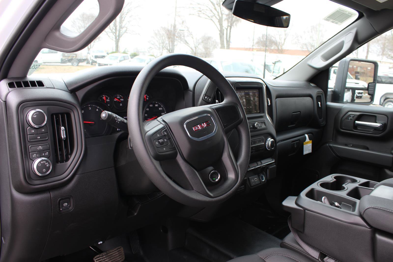 New 2026 GMC Sierra 3500 Pro w/ Convenience Package image 15