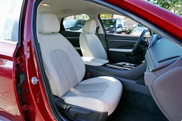 Certified 2023 Hyundai Sonata SEL FWD image 12
