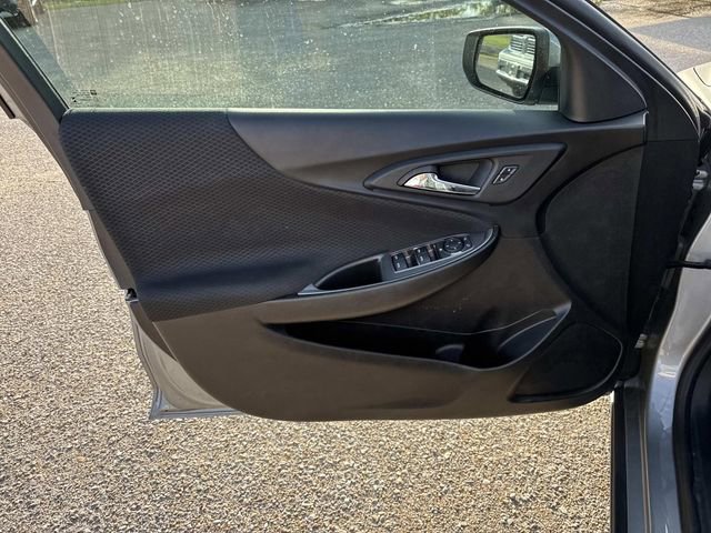 Used 2024 Chevrolet Malibu LT image 40