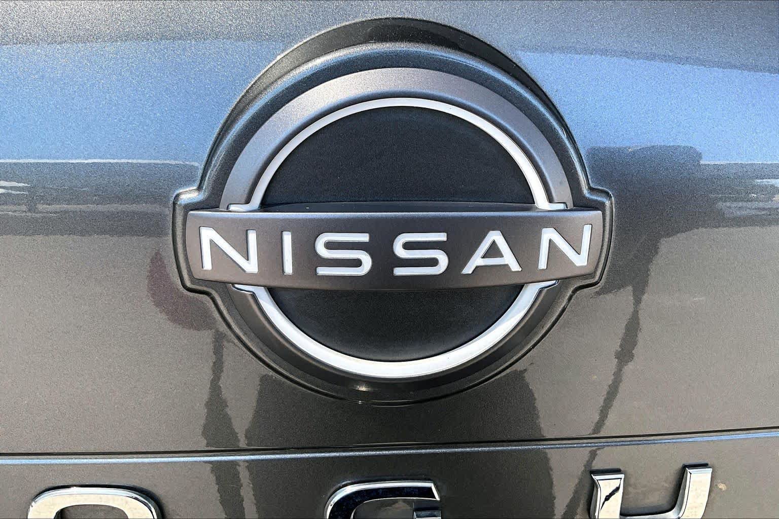 Used 2023 Nissan Rogue SV FWD image 31