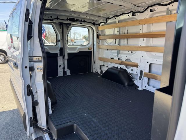 Used 2024 Ford Transit 250 Low Roof w/ Exterior Upgrade Package RWD image 12