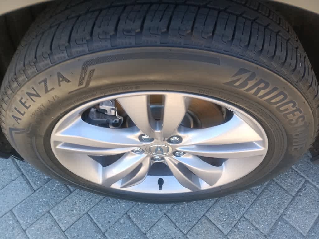 Used 2023 Acura MDX SH-AWD image 9