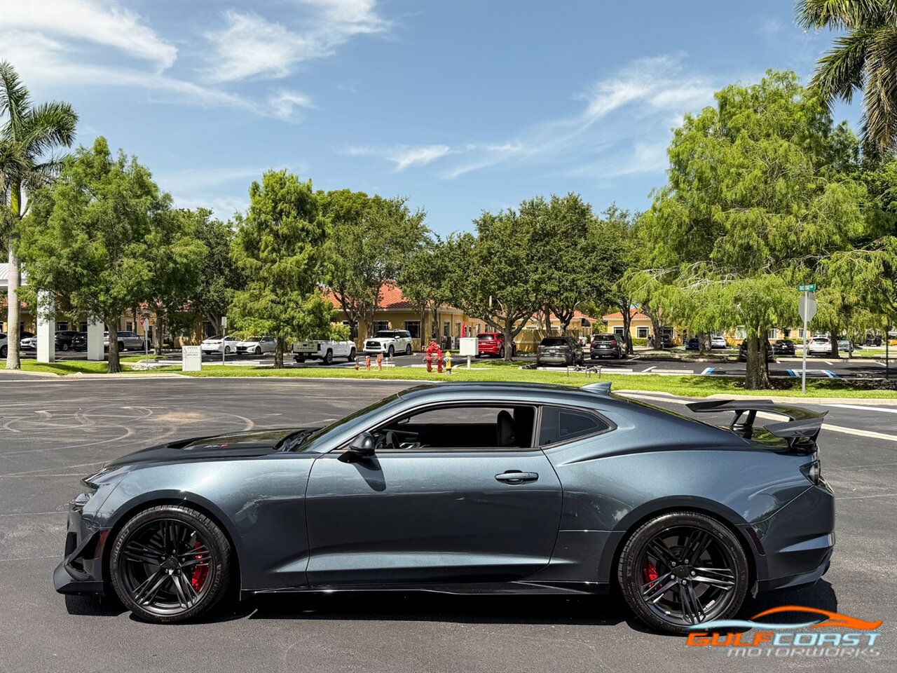 Used 2019 Chevrolet Camaro ZL1 RWD image 37