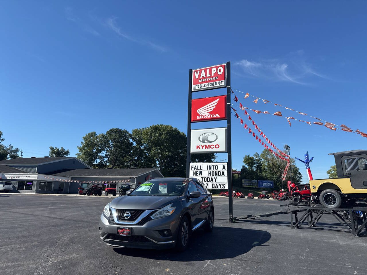 Used 2017 Nissan Murano SV AWD/4WD image 2