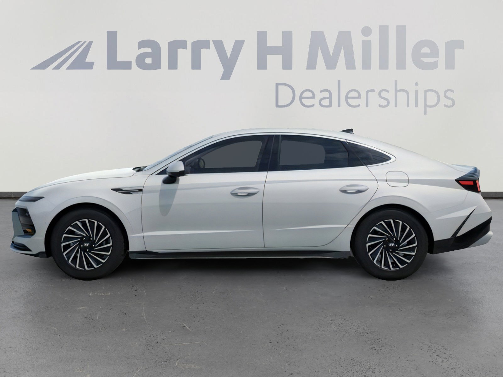 New 2026 Hyundai Sonata Limited image 3