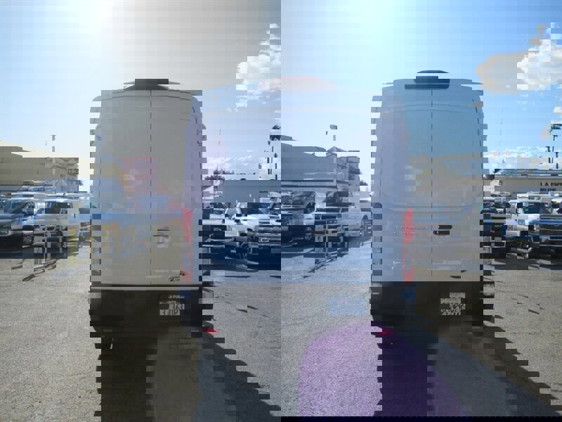 Used 2023 Ford Transit 250 Medium Roof image 3