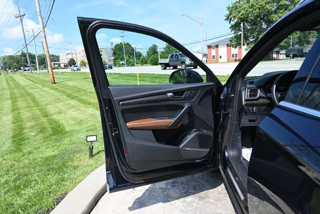 Used 2020 Audi Q5 2.0T Premium Plus w/ Premium Plus Package AWD/4WD image 26