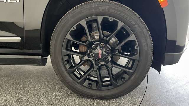 Used 2022 GMC Yukon XL Denali image 55