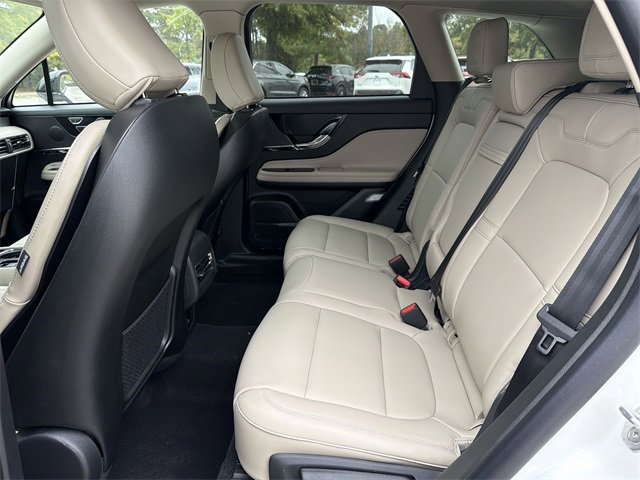 New 2026 Lincoln Corsair Premiere image 23