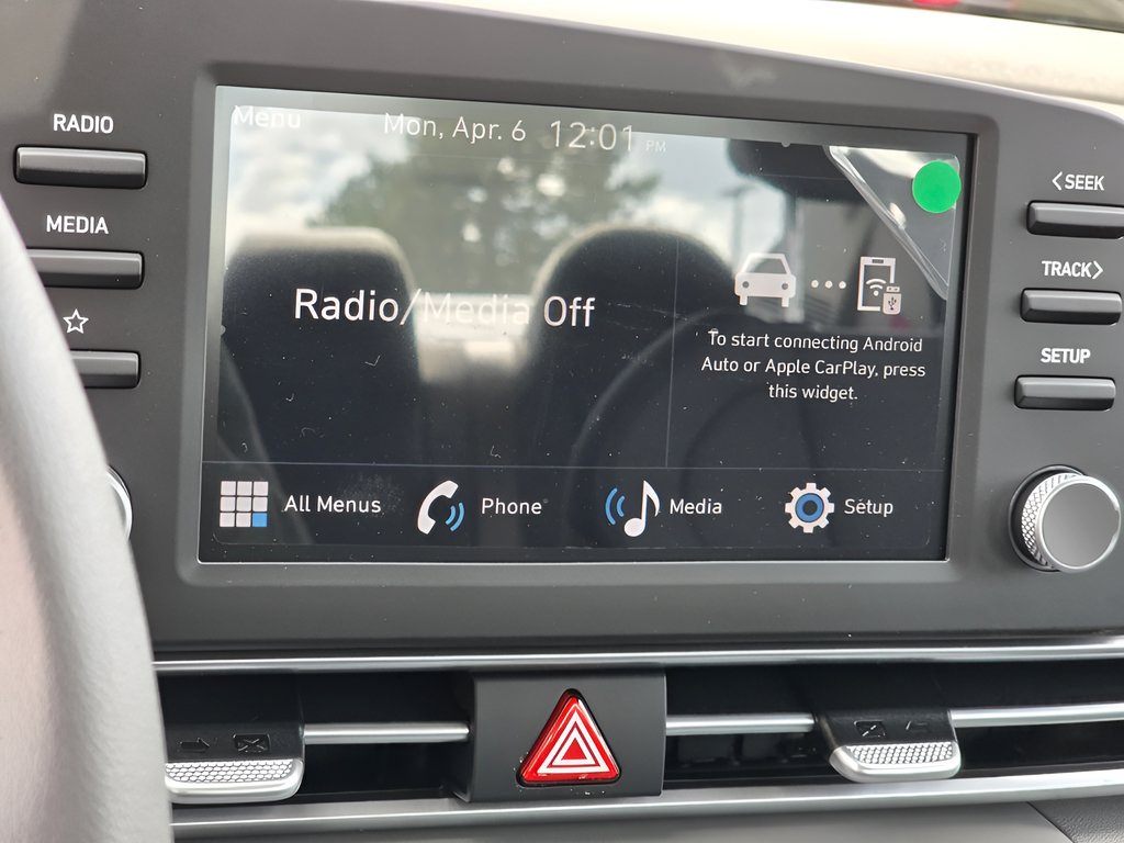 New 2026 Hyundai Elantra SE w/ Cargo Package FWD image 19