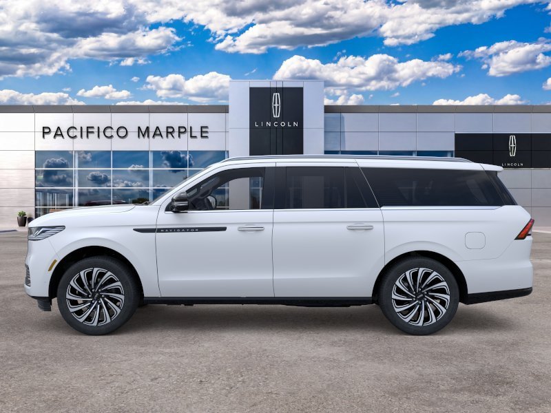 New 2026 Lincoln Navigator L Black Label AWD/4WD image 3