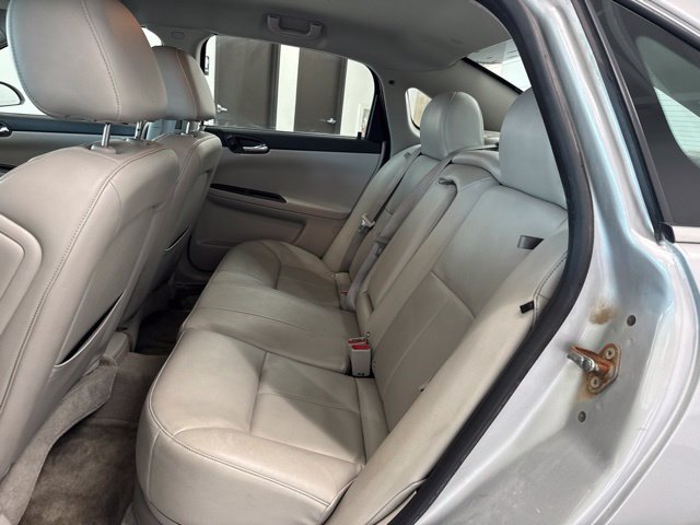 Used 2016 Chevrolet Impala LTZ FWD image 19