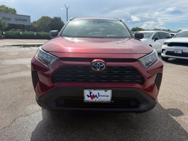 Used 2021 Toyota RAV4 LE FWD image 2