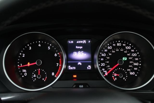Used 2021 Volkswagen Tiguan SE w/ Panoramic Sunroof Package FWD image 18