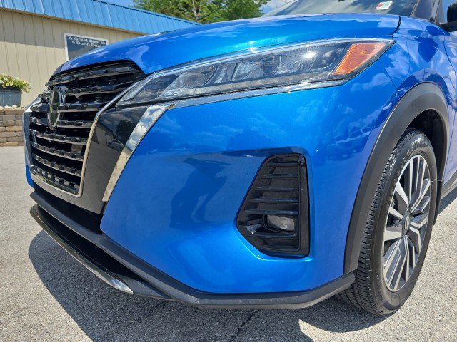 Used 2021 Nissan Kicks SR w/ SR Premium Package image 9