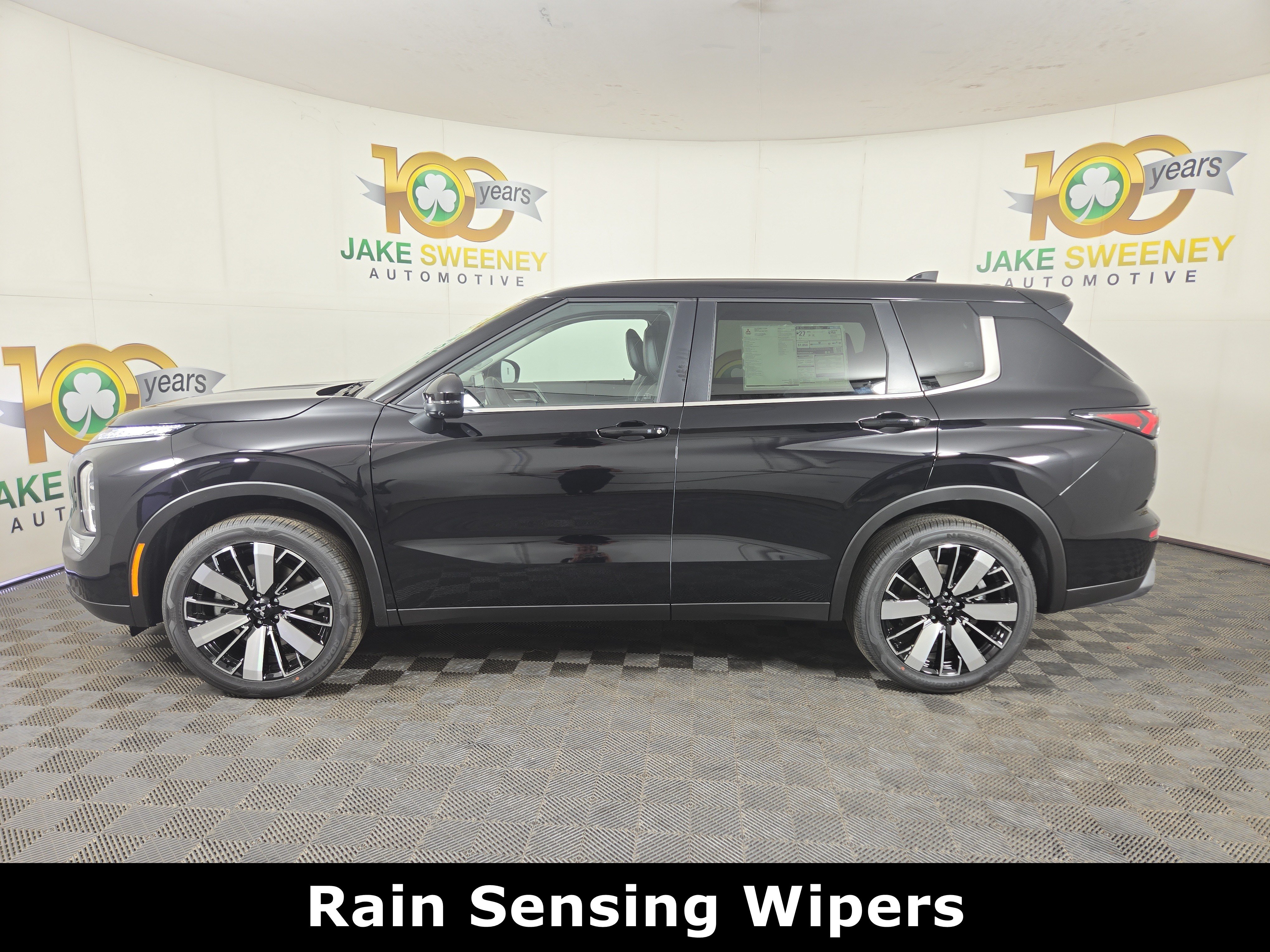 New 2026 Mitsubishi Outlander SE AWD/4WD image 4