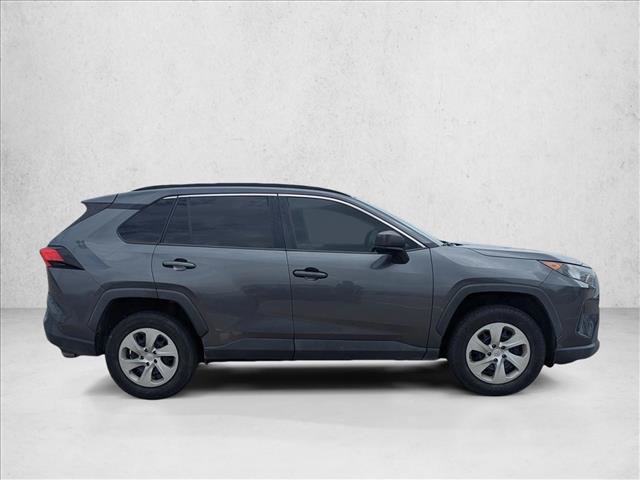 Used 2020 Toyota RAV4 LE FWD video 4