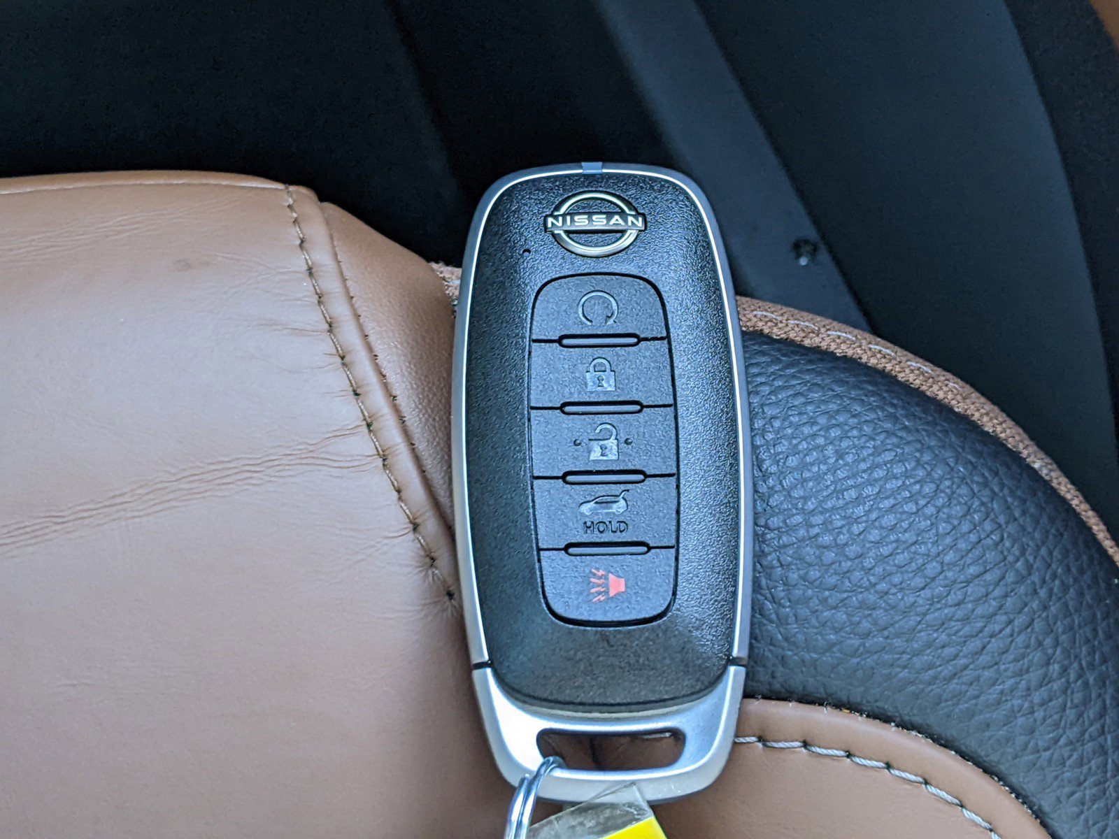 Used 2024 Nissan Pathfinder Platinum w/ Cargo Package image 32