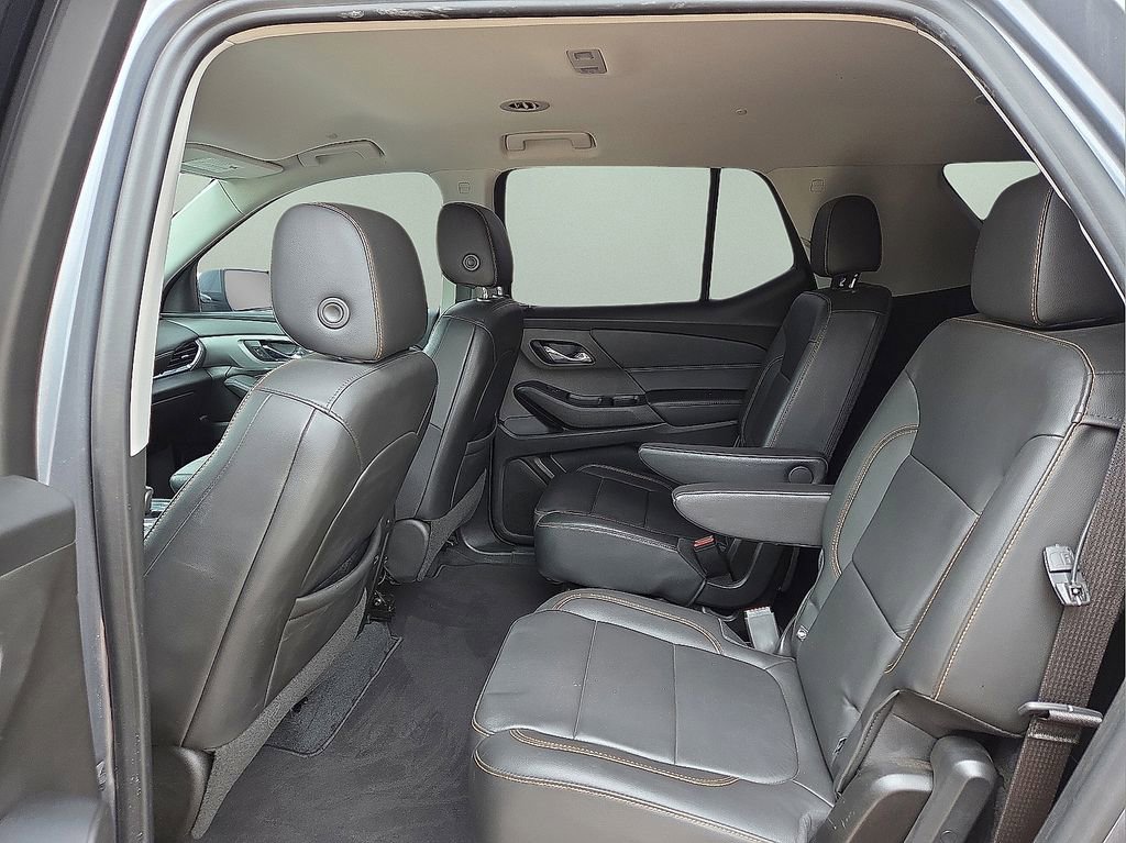 Used 2021 Chevrolet Traverse RS image 20