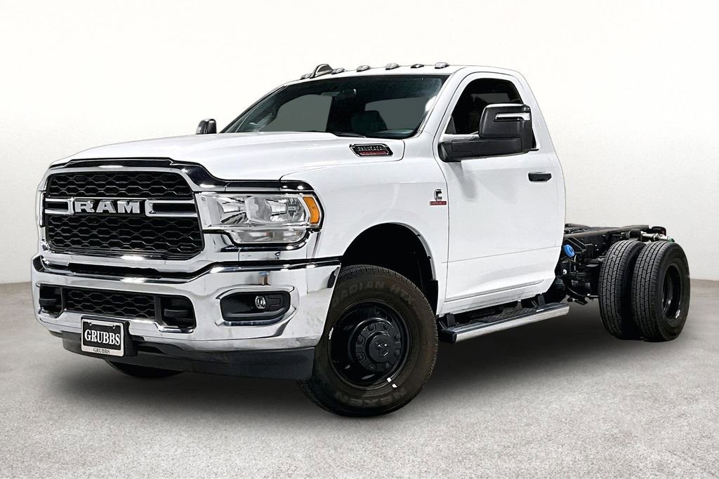 Used 2024 RAM 3500 Tradesman AWD/4WD image 13