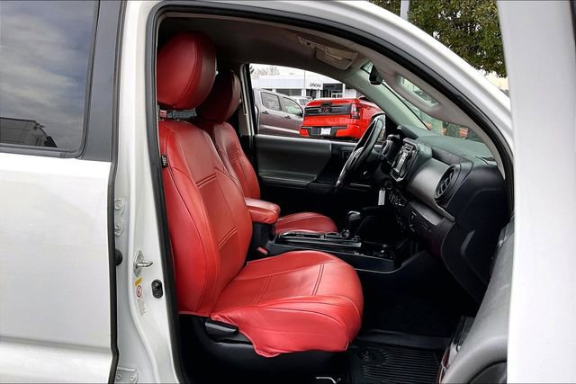 Used 2018 Toyota Tacoma SR5 image 27