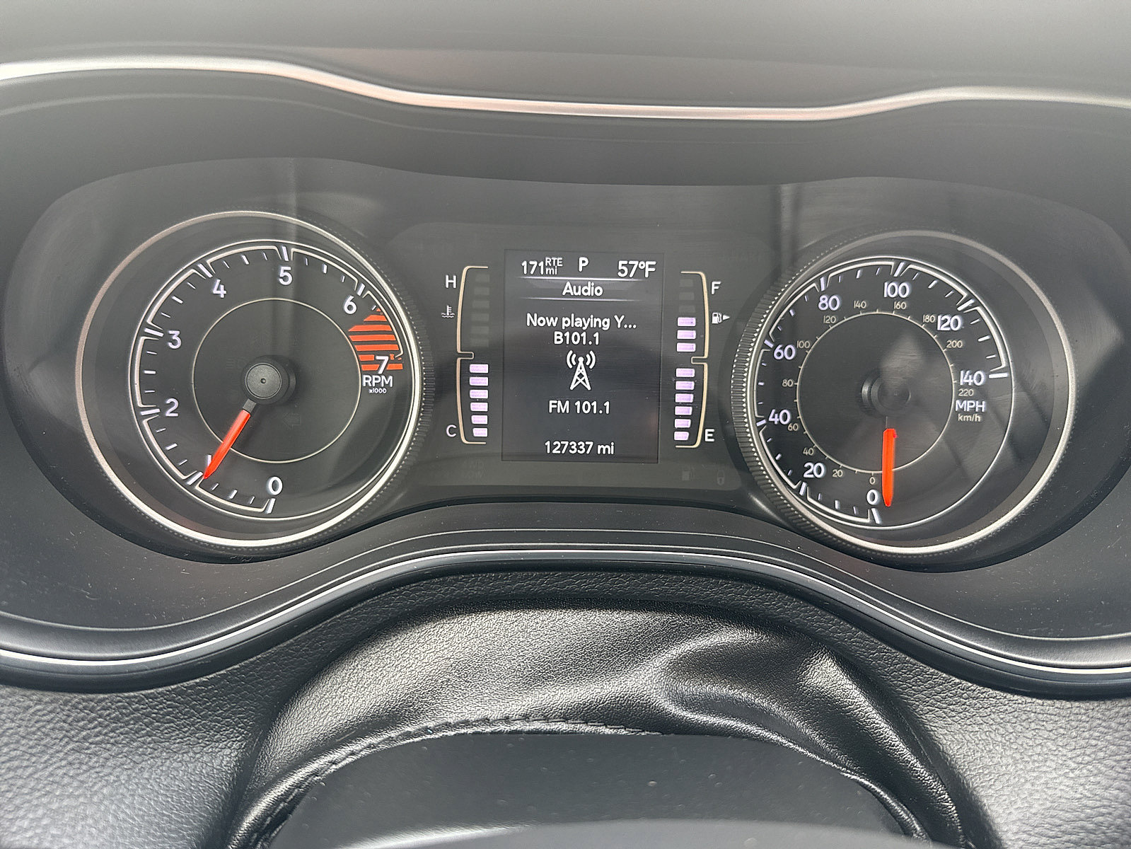 Used 2019 Jeep Cherokee Latitude w/ Cold Weather Group AWD/4WD image 57